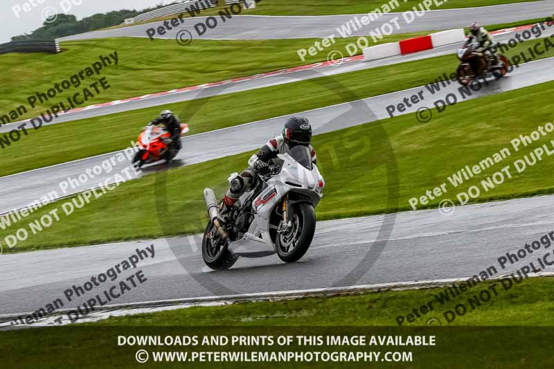 PJM Photography;anglesey;brands hatch;cadwell park;croft;donington park;enduro digital images;event digital images;eventdigitalimages;mallory;no limits;oulton park;peter wileman photography;racing digital images;silverstone;snetterton;trackday digital images;trackday photos;vmcc banbury run;welsh 2 day enduro